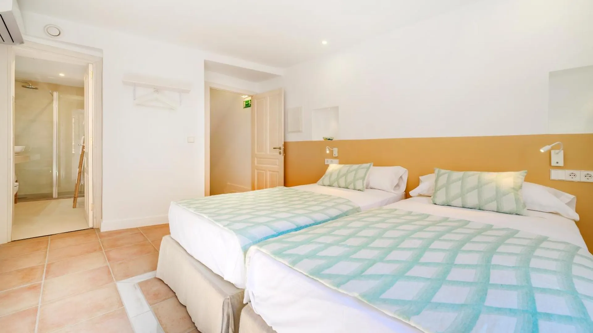 Petit Biniaraix - Ex Menditzu Rooms Soller 0*,  Spain